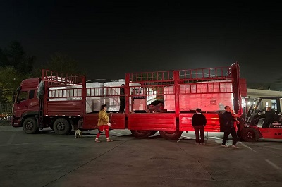 加班不停歇，全力保障客戶訂單按時交付