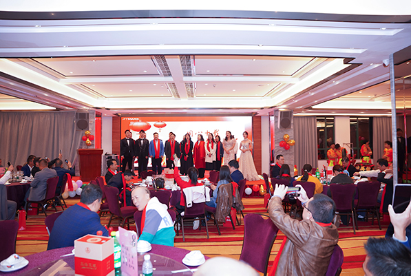 麻豆精品在线環境試驗設備廠家年會2025業務團隊表演大合唱